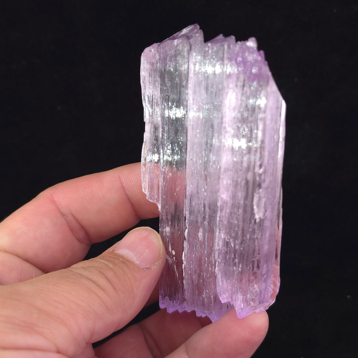 Kunzite Double Terminated – 140g – Nuristan