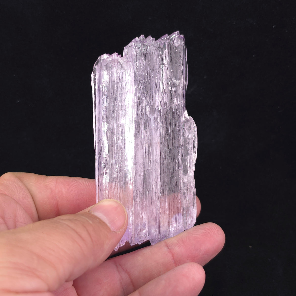 Kunzite Double Terminated – 140g – Nuristan