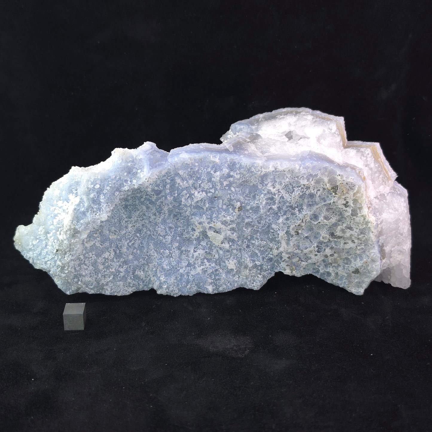 Blue Lace Agate – 1702g – Ysterputs